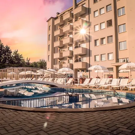 Hotel Aurora 3*